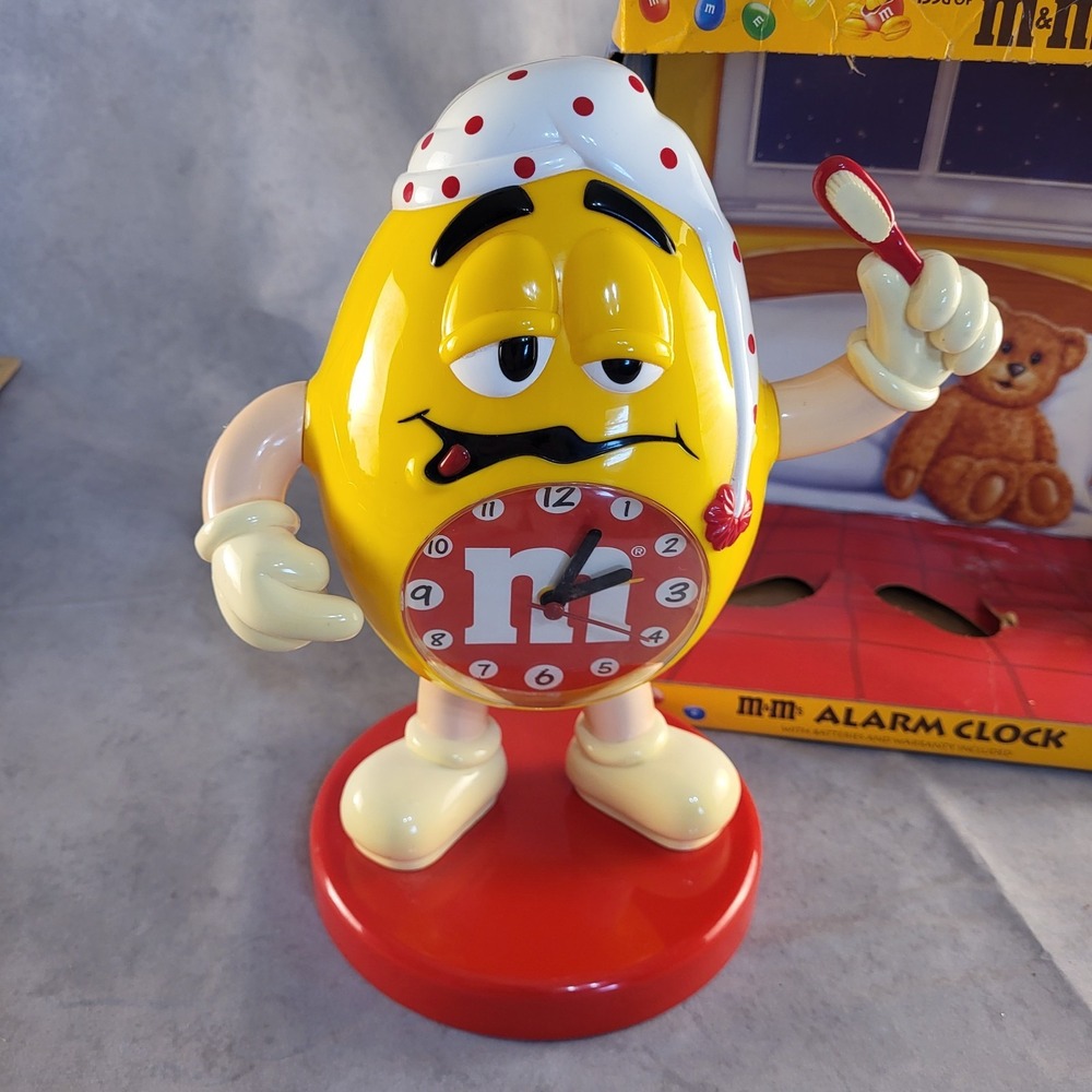 1999 Yellow Peanut M&M with Red Clock Face Toothbrush Alarm Clock - Tested